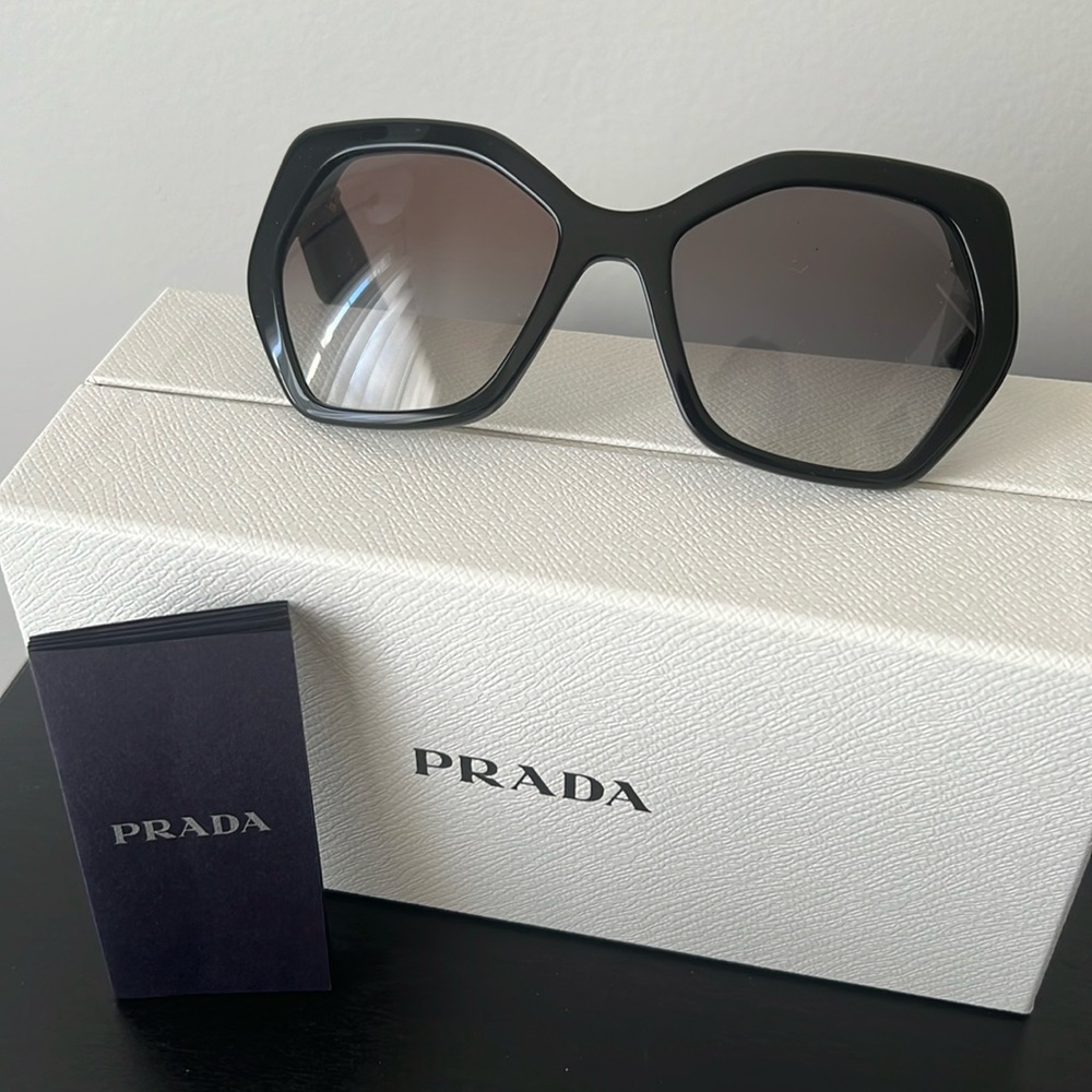 Prada women’s sunglasses black